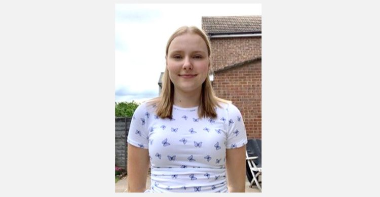 {"en-GB":{"og_description":"Kirsty, f...